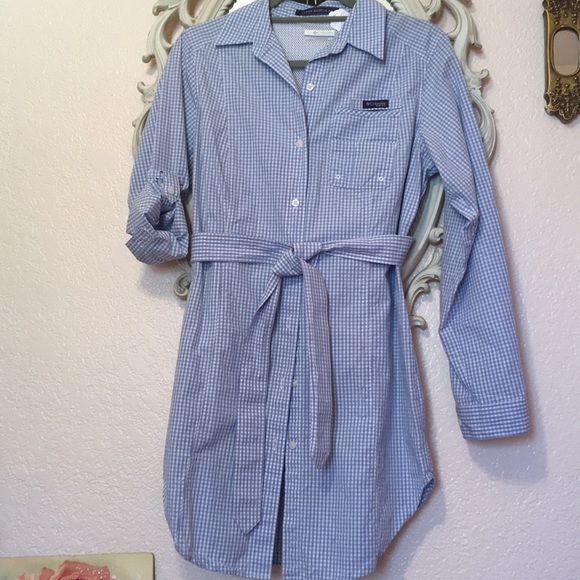 Columbia Tops - Columbia “super bonehead” like new